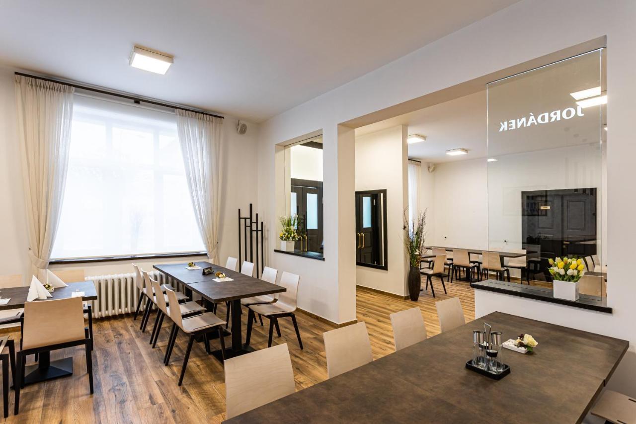 Hotel Jordanek Opočno Eksteriør billede