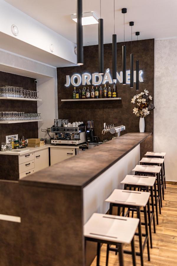 Hotel Jordanek Opočno Eksteriør billede