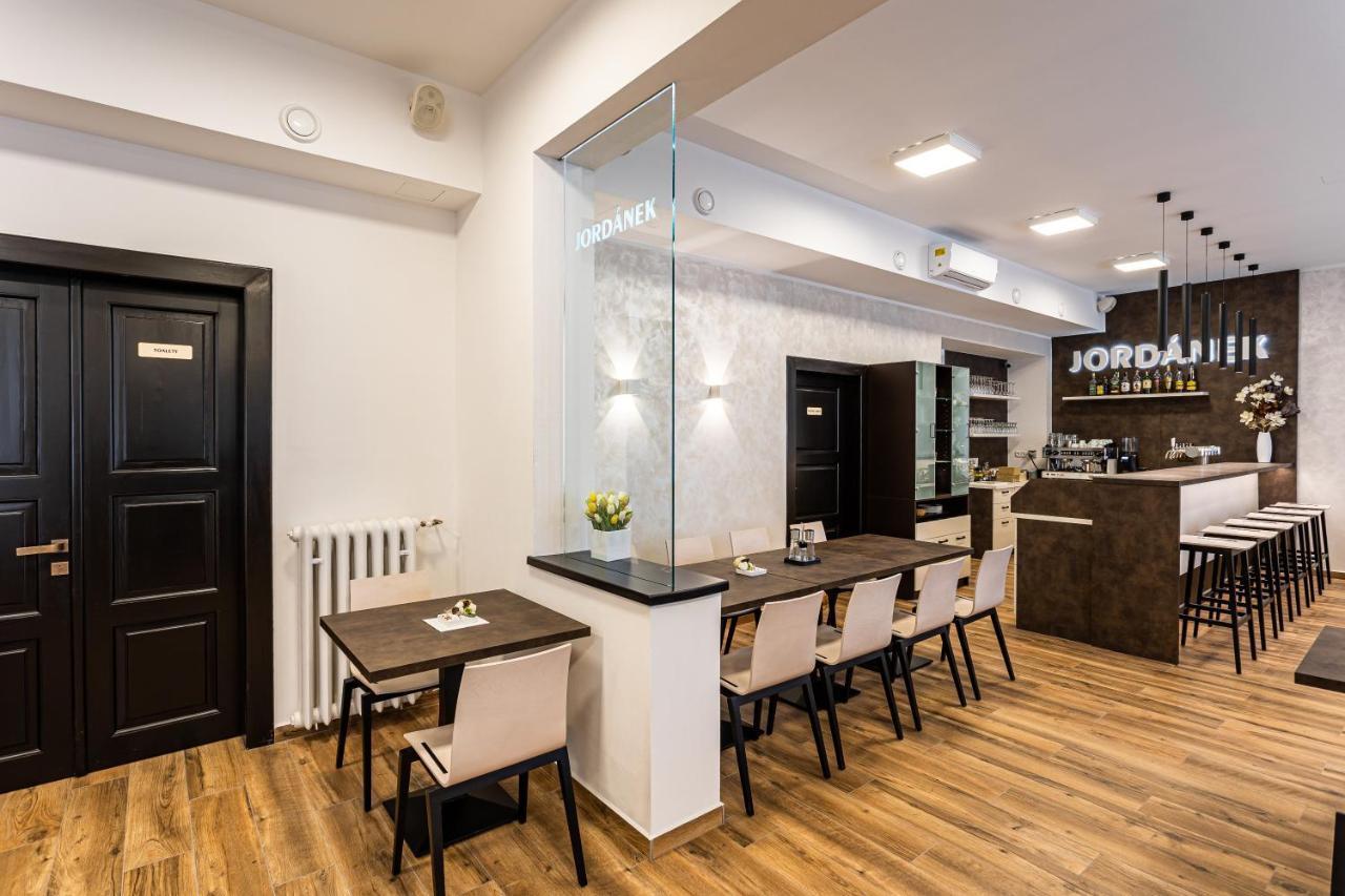 Hotel Jordanek Opočno Eksteriør billede