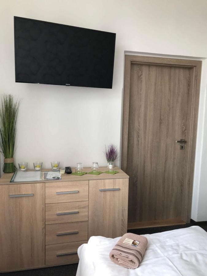 Hotel Jordanek Opočno Eksteriør billede