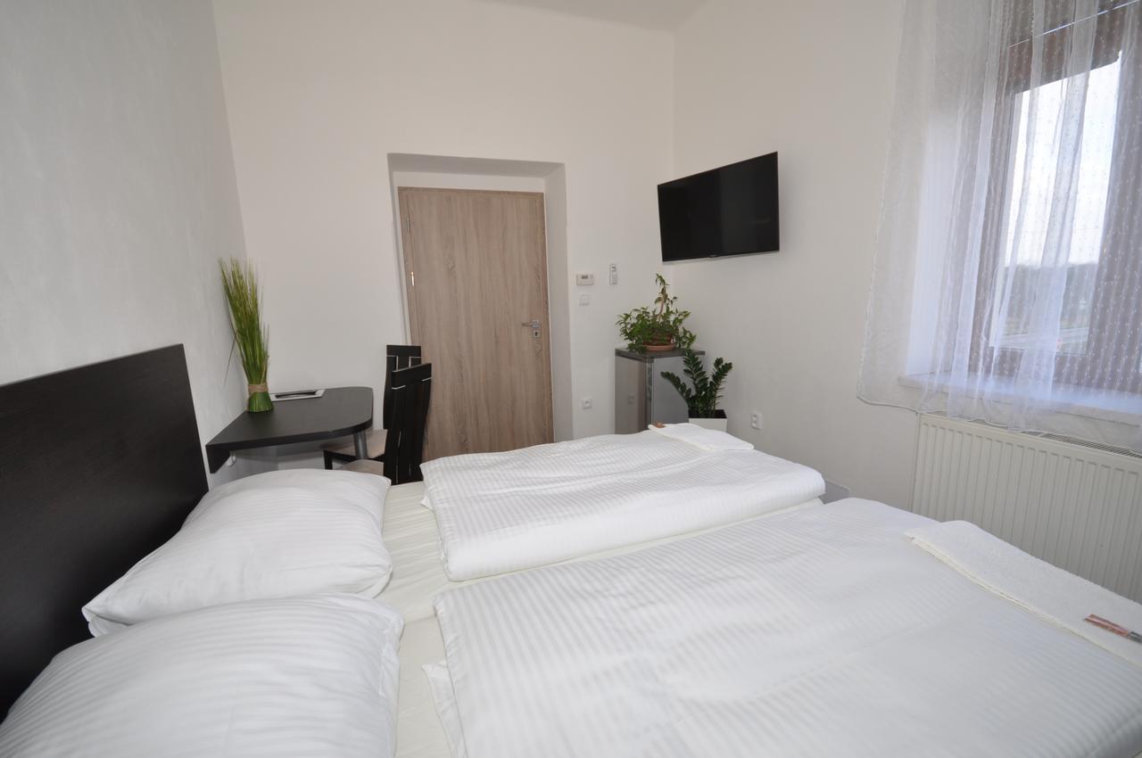 Hotel Jordanek Opočno Eksteriør billede