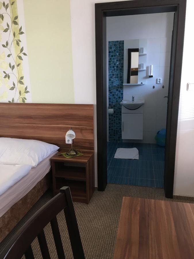 Hotel Jordanek Opočno Eksteriør billede