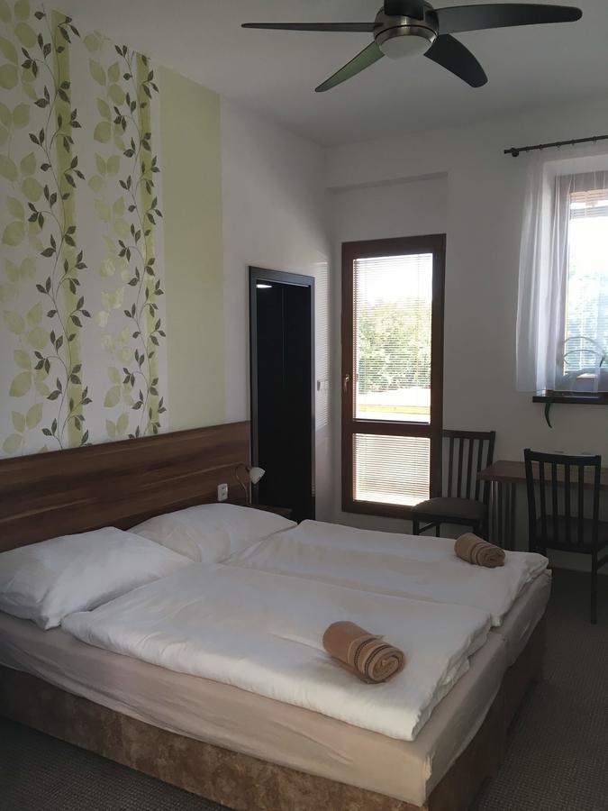 Hotel Jordanek Opočno Eksteriør billede