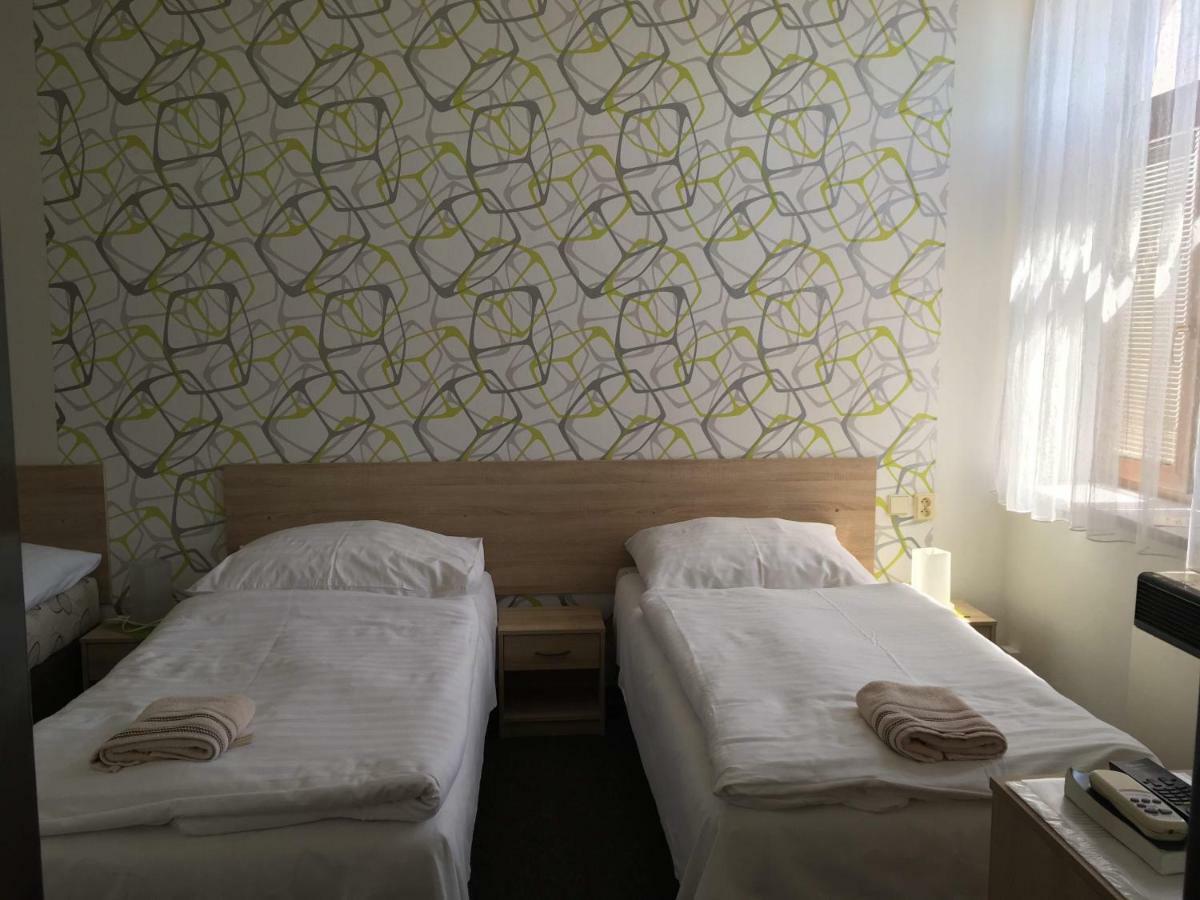 Hotel Jordanek Opočno Eksteriør billede